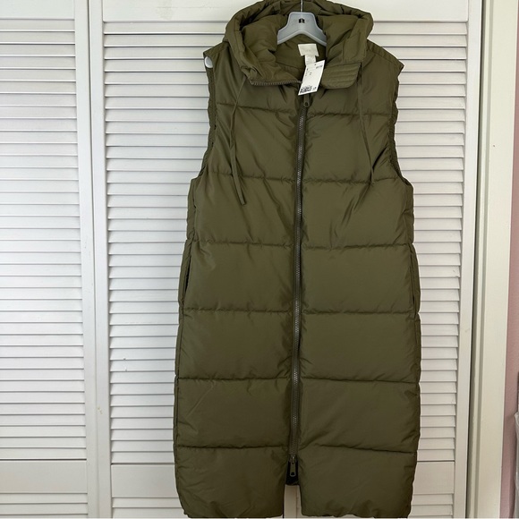 H&M Jackets & Blazers - NWT H&M Hooded Long Puffer Vest